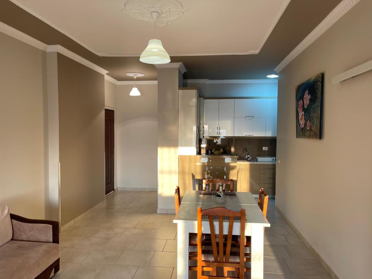 Wave Apartments Saranda Luaran gambar