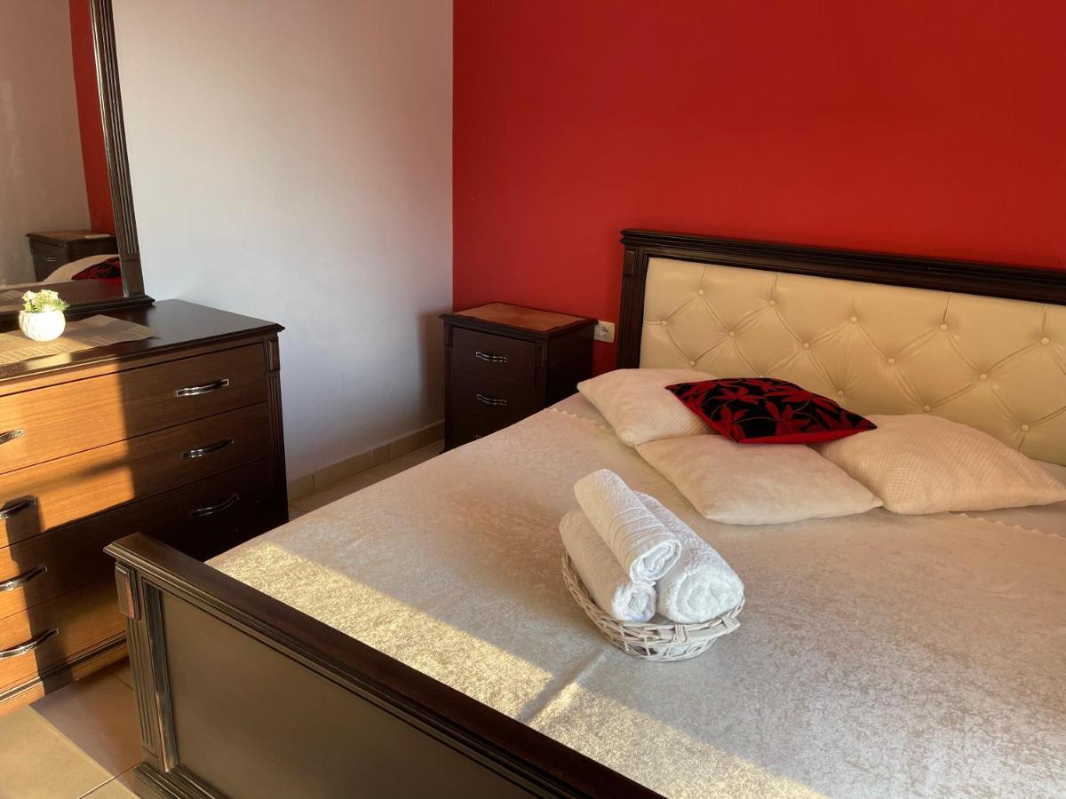 Wave Apartments Saranda Luaran gambar