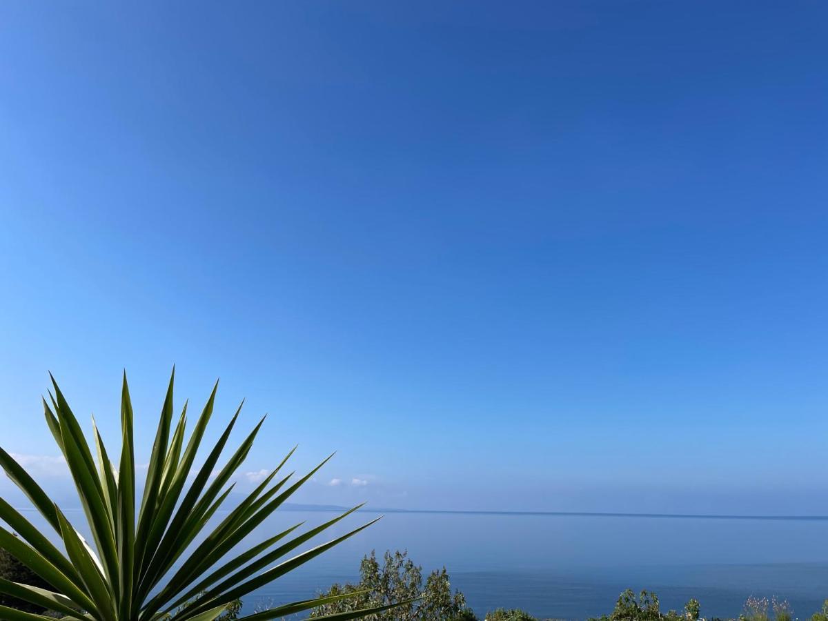 Wave Apartments Saranda Luaran gambar