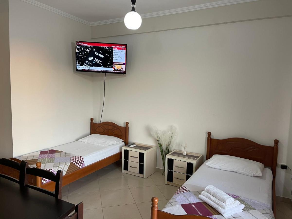 Wave Apartments Saranda Luaran gambar